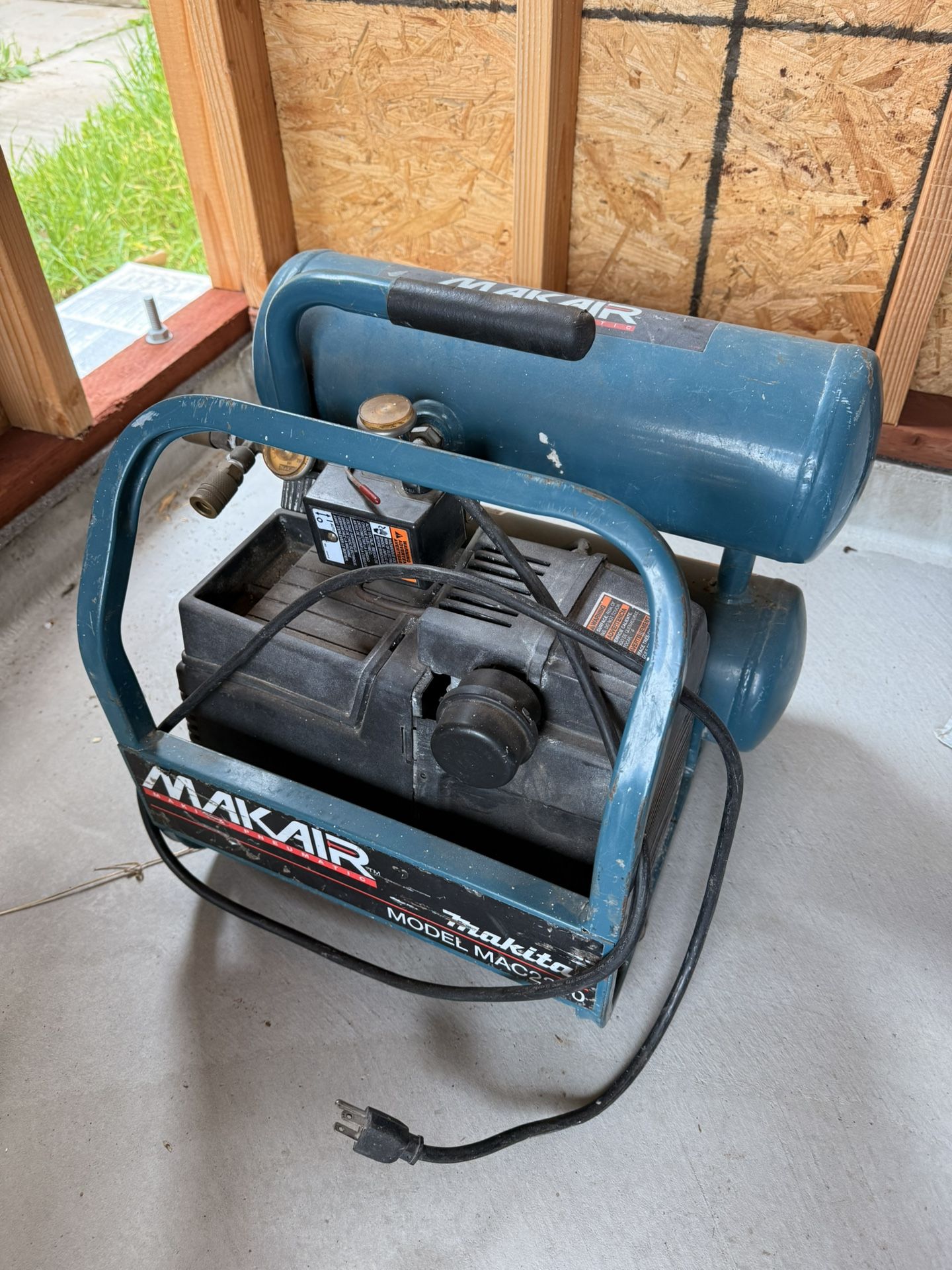 Makita Air Compressor