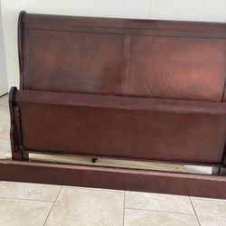 Queen Wood Headboard and Footboard