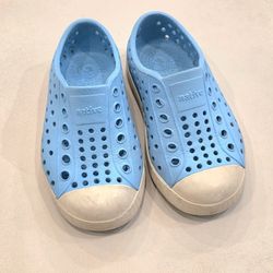 Native Shoes Slip-On C7
