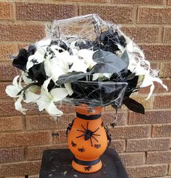 Spider orange black and white flower vase