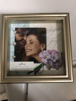 Hallmark photo box frame💝