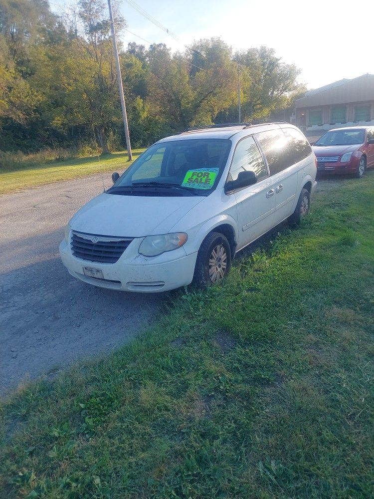 2007 Chrysler Town & Country