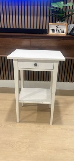 Night stand