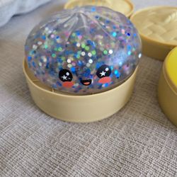 Donplim  Squishy 