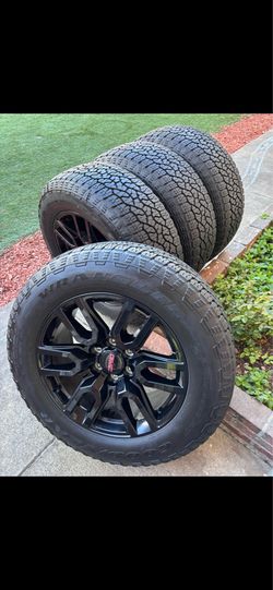 GMC Denali wheels Sierra rims Yukon tires