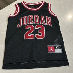 Like New .. Authentic Nike Air Jordan Michael Jordan Jersey Kid Size 3 To 4 Years Old.