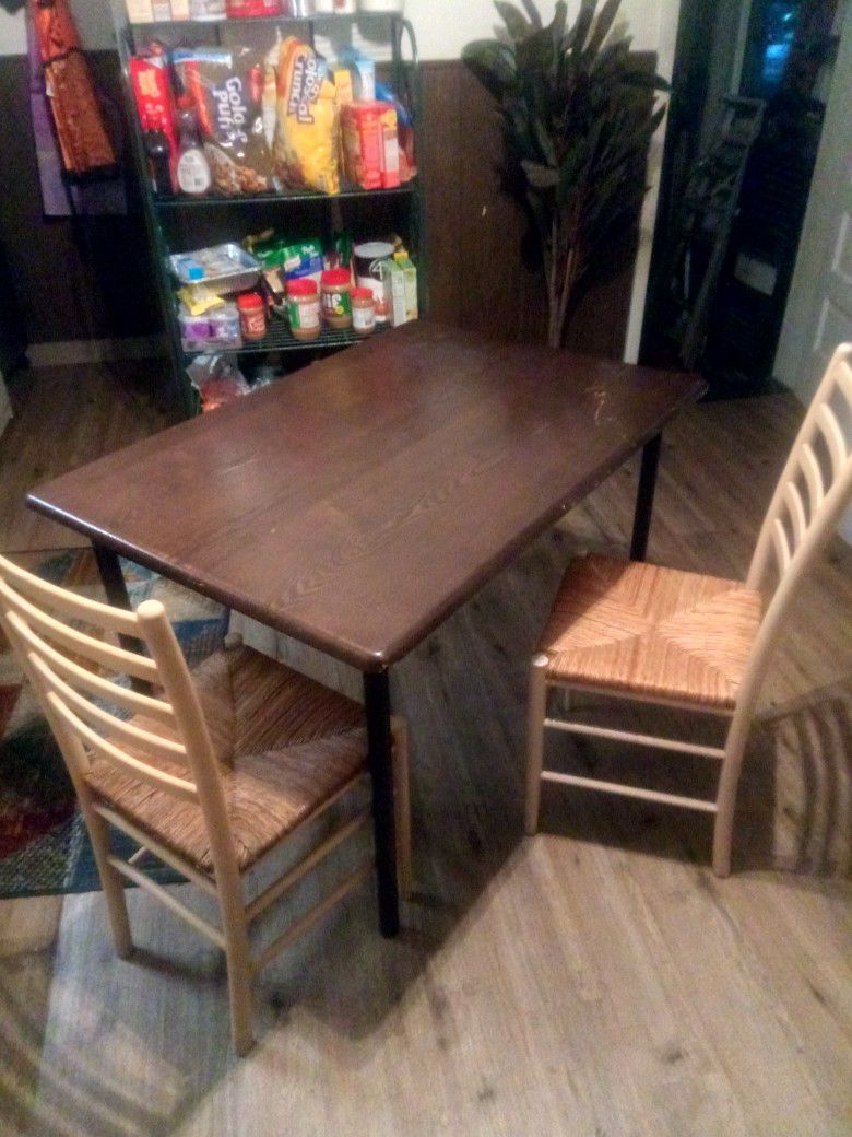 Kitchen Table + 2 Chairs