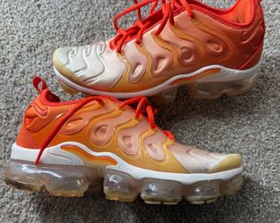 Nike Women’s Orange Air VaporMax Plus Size 10