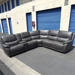 COSTCO Brand New Wylder Leather Power Reclining Sectional – Power Headrests
