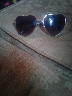 Women's Heart Shaped metal frame sunglasses