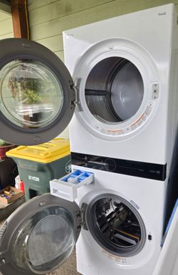 LG WASHER & ELECTRIC DRYER