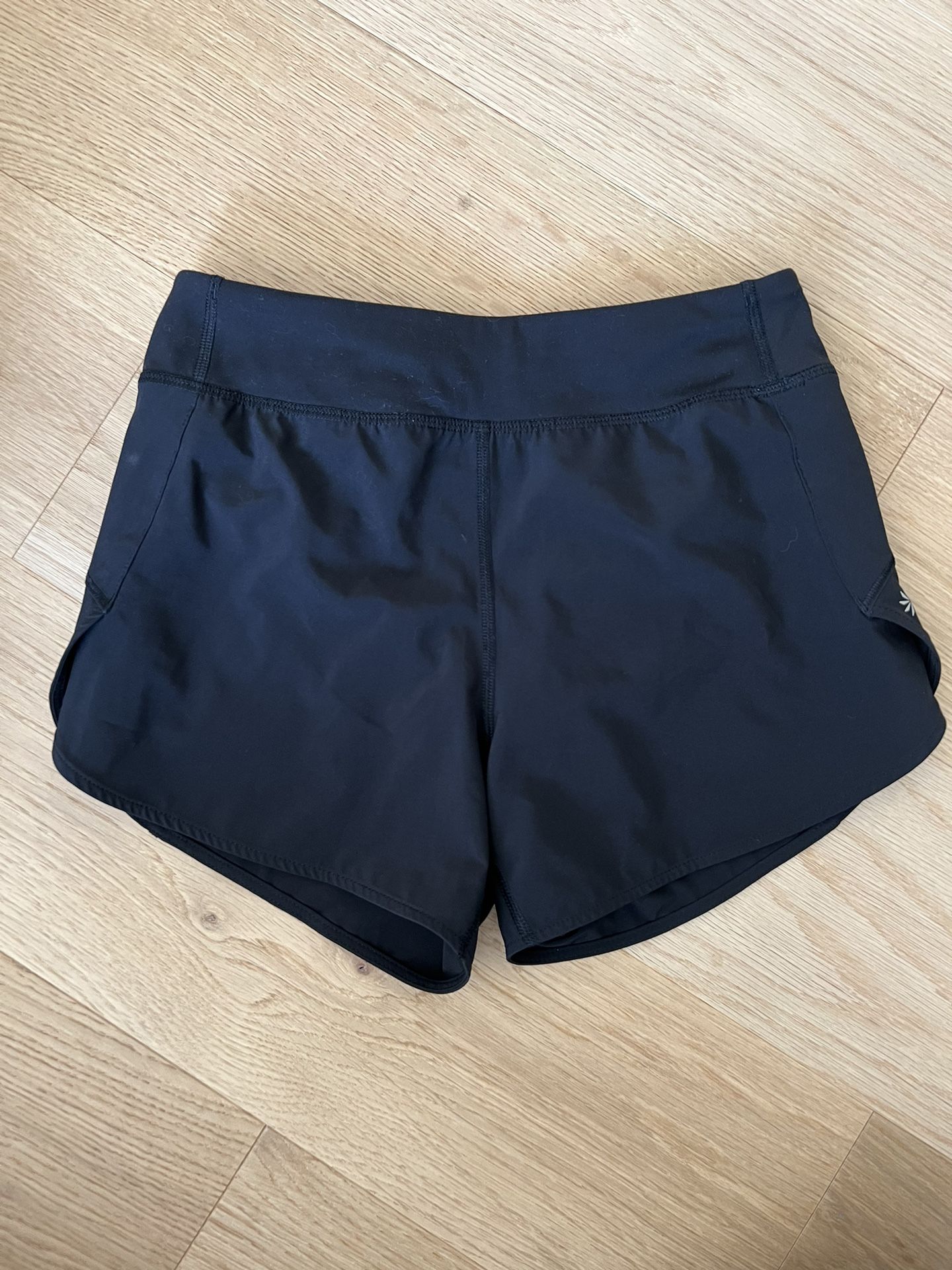 Athleta Girl Run The World 3” Short