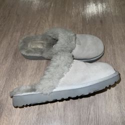 UGG Slippers Grey Womens Size 8