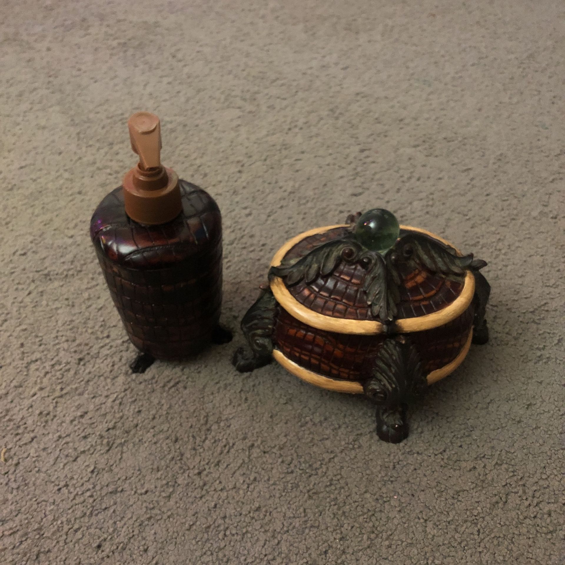 Soap Despenser And Soap Holder And Tissue Holder