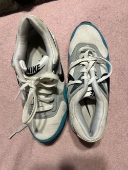 Nikes - women’s