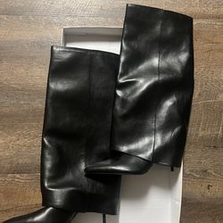 Black boots Zara