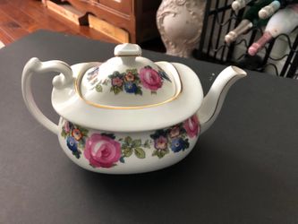 Large Tea Pot