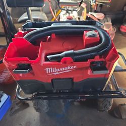 milwaukee m18 vacuum