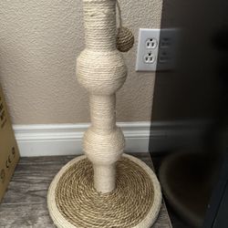 Tall Sisal Cat Scratching Post (Neutral / Natural)