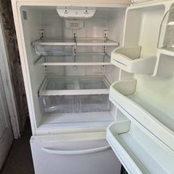 Great Condition Ge Refrigerator