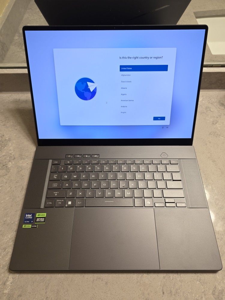 ASUS Gaming Laptop ROG Zephyrus G16 2025 - Nvidia RTX 5070 INTEL Ultra 9 285H