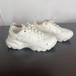 Off White Nike Sneakers 