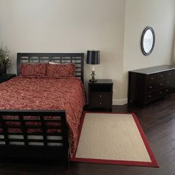 Queen Bedroom Set (obo)