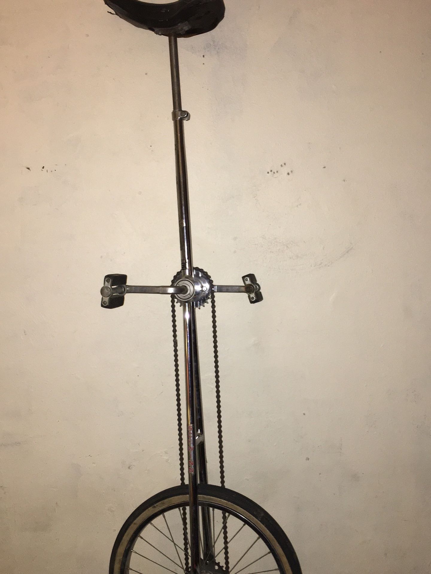 6ft Vintage Schwinn Giraffe Unicycle