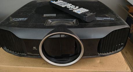 Epson Powerlite Pro Cinema Projector (2D/3D)