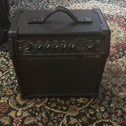 Line 6 Spider V 20 MkII 1 x 8-inch 20-watt Modeling Combo Amp