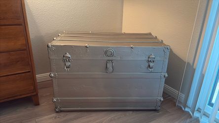 Wooden storage trunk 40+ years old