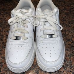 Nike Air Force 1 '07 sneakers. 