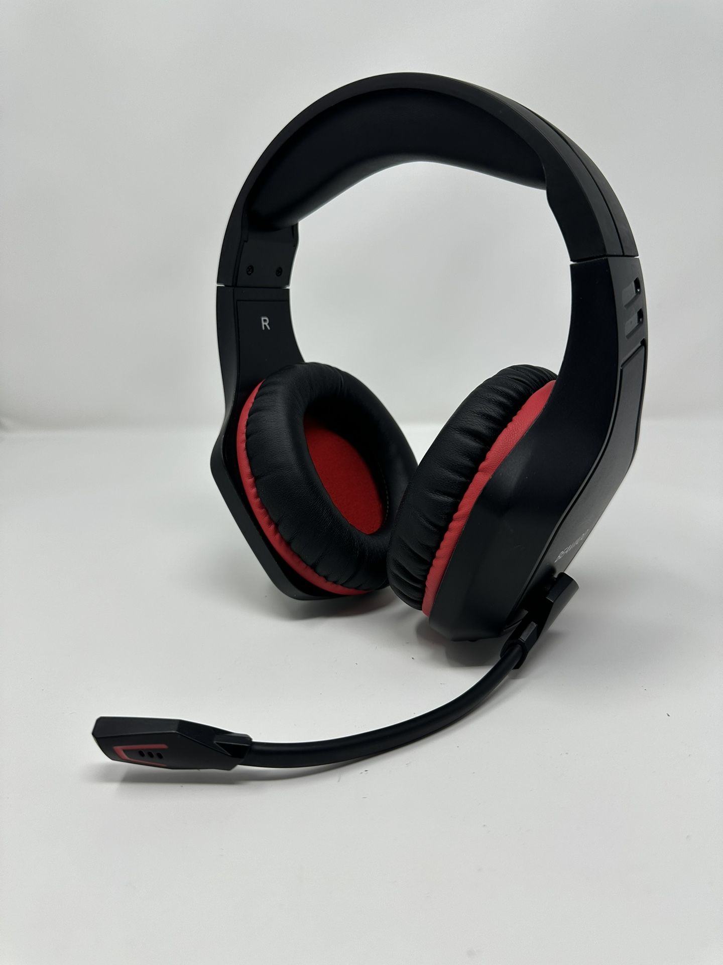 BEAVIIOO 2.4G Wireless Gaming Headsets - Black (HW01)