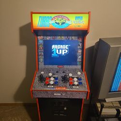 Arcade1up Street Fighter 2 Yoga Flame Edition W/riser & light Up Marquee