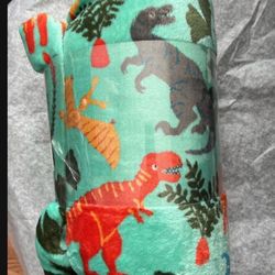 DINOSAUR OVERSIZED PLUSH THROW BLANKET, 5 FT X 6 FT