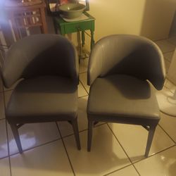 2 Vinyl  1970s  Chairs In Good Condition  Olive Color