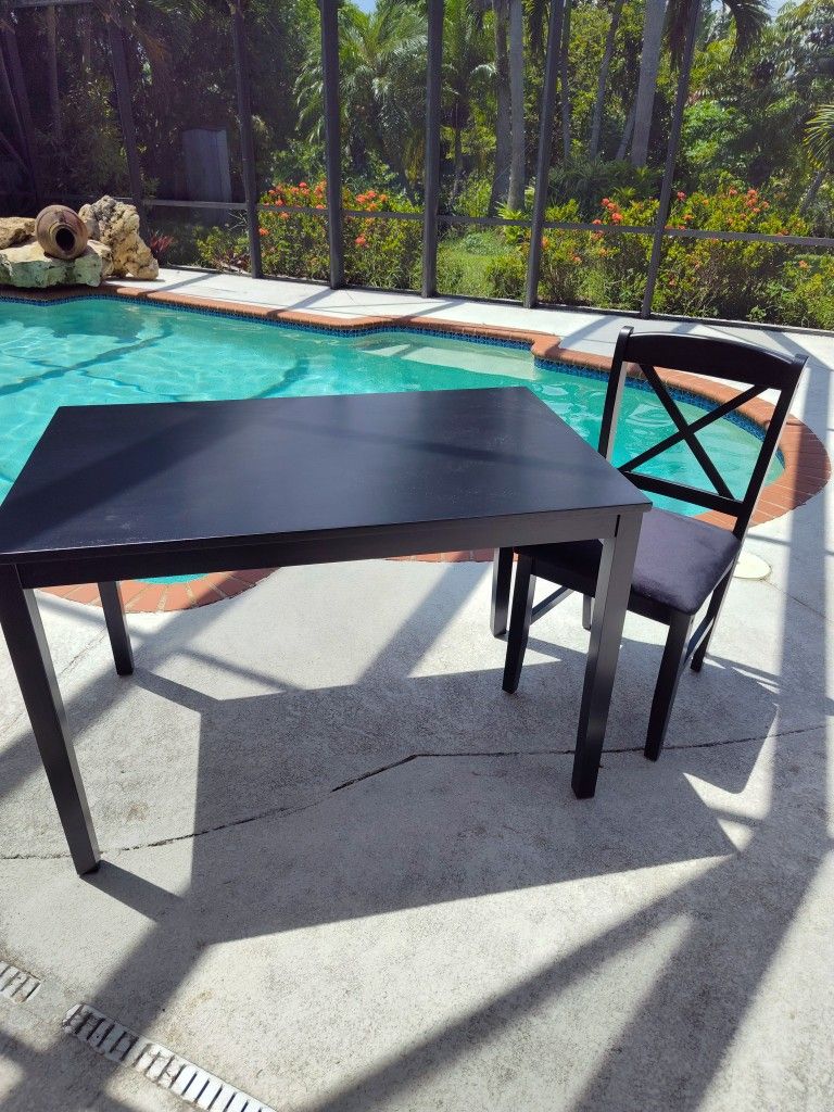 Kitchen Table And Four Chairs