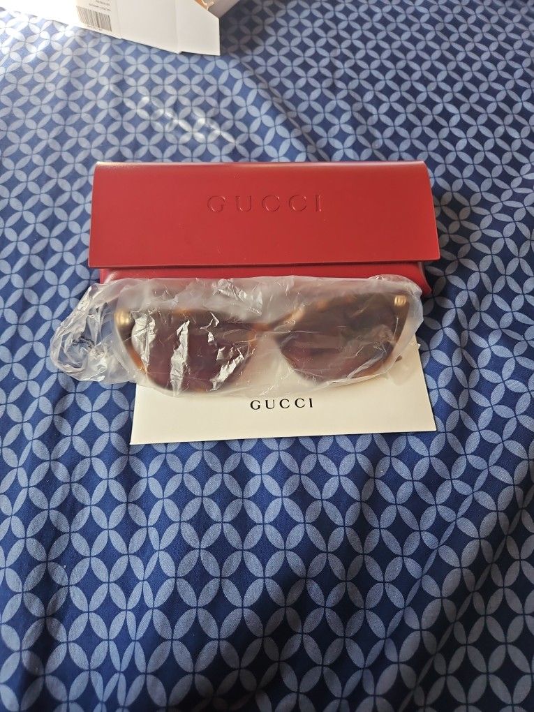 Gucci Glasses GG1815S