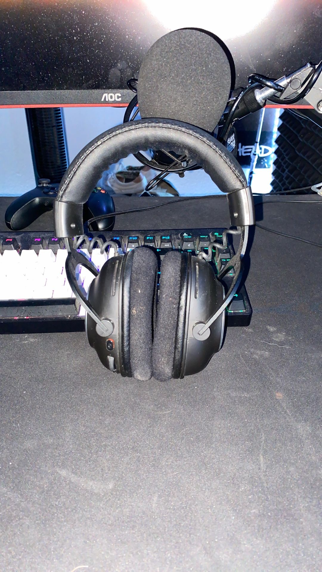 Logitech, pro wireless headphones