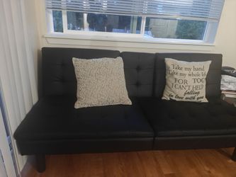 Black Futon