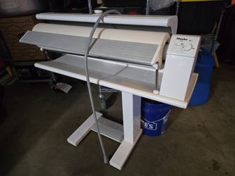 Miele B990 Rotary Iron Mangle