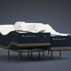 Split King Adjustable Bundle + Mattress DreamCloud Premier, $1200 (includes delivery & assembly)