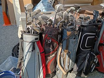 8 Sets Of Different Clubs With Bag And Some Supplies 