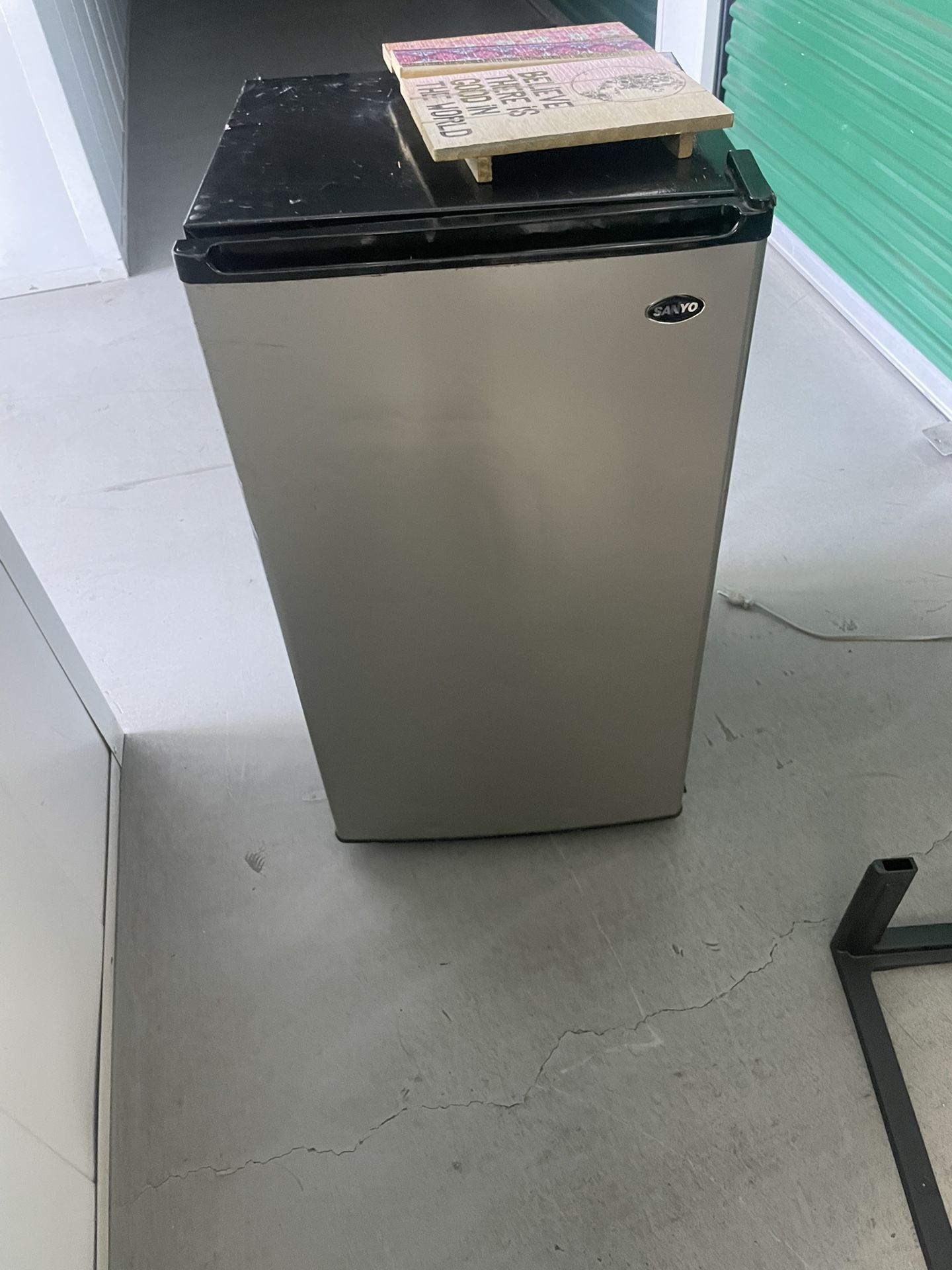 Mini Fridge