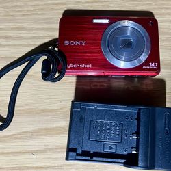 Sony DSC-W560 W560 14.1MP 4x Optical Zoom CCD Vintage Digital Camera-Tested