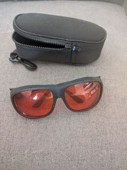 NWOT Cocoons fitover glasses sunglasses