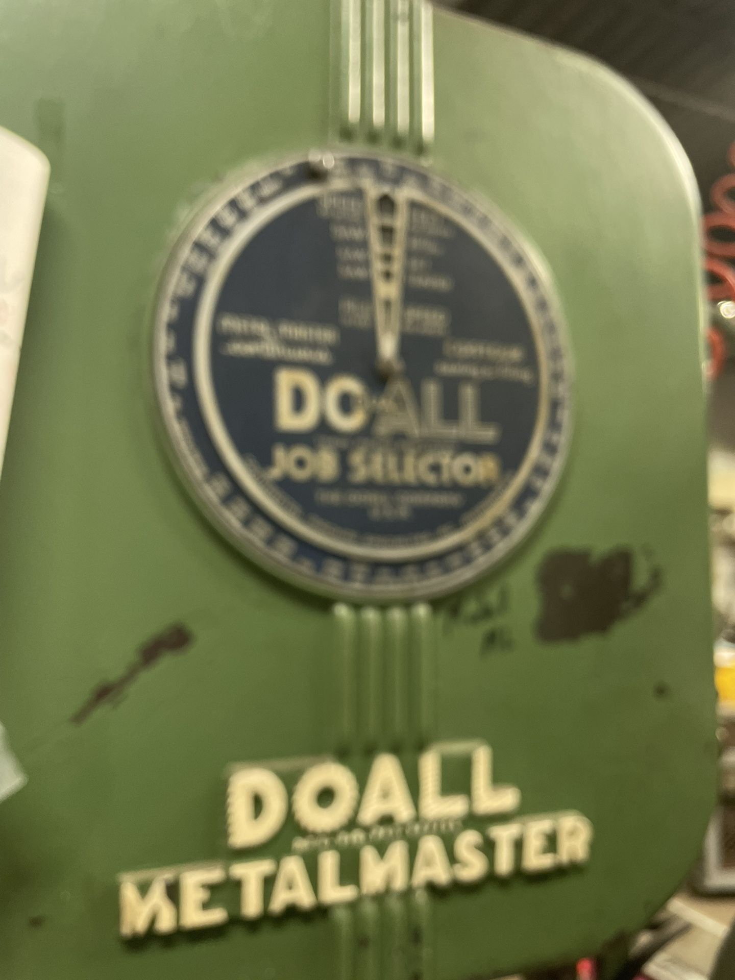 Do all Vertical Saw 220 volts