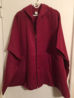 GORGEOUS BRAND NEW BURGUNDY WARM PONCHO