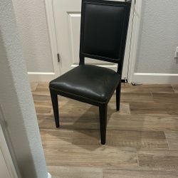 Vintage Look - Great Quality Chair 