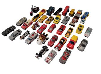 (Lot Of 36) Huge Mixed Bundle Assorted Die-Cast Cars & Other Play Vehicles Toys. This product is a lot of 36 assorted die-cast cars and other play veh